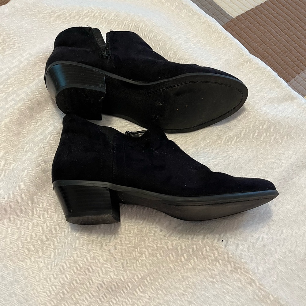 Elegant Black Suede Ankle Booties